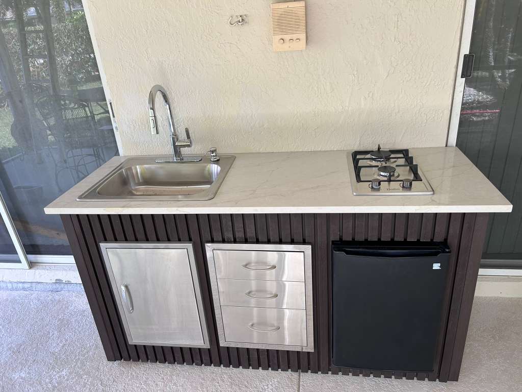 Outdoor Kitchen Model 1